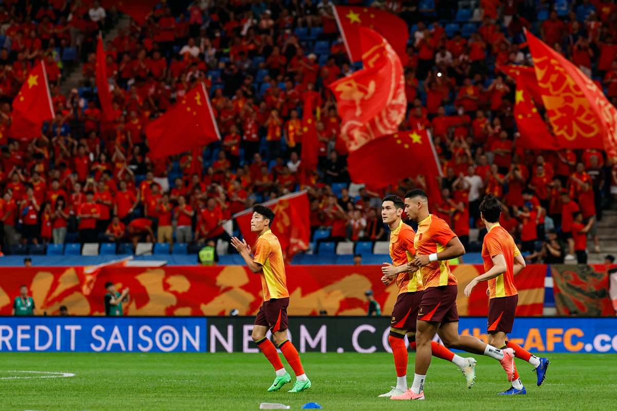 亚洲球队横扫国际巨人,令人惊叹表现 亚洲球队横扫国际巨人,令人惊叹表现