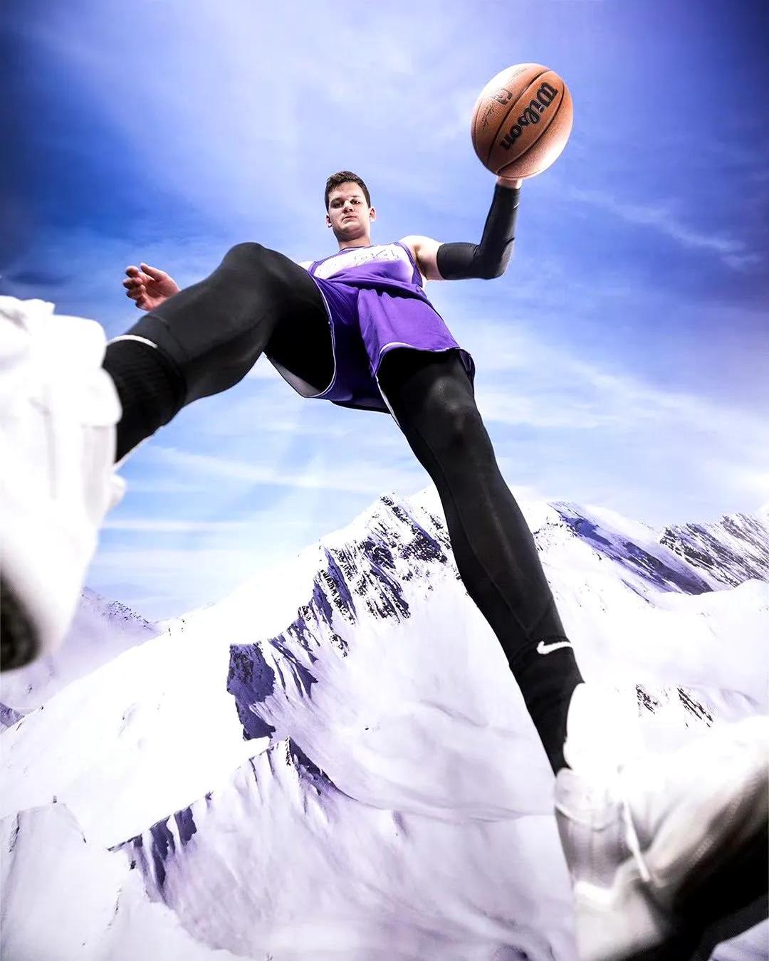 开云体育下载-篮球新秀充满活力，证明自我实力