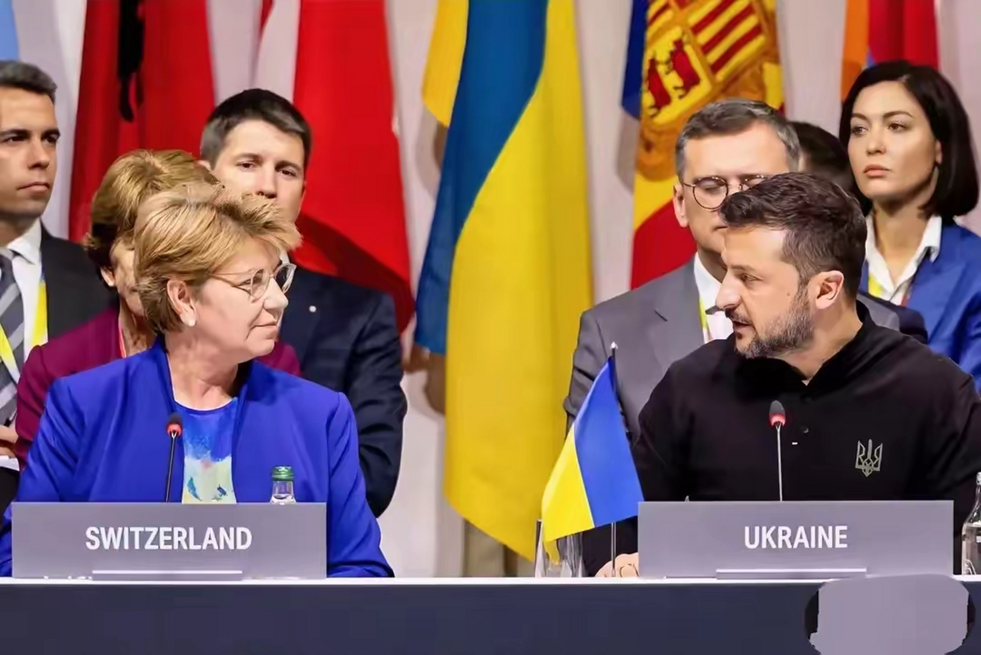 瑞士队在与乌克兰对决中获得胜利 瑞士队在与乌克兰对决中获得胜利