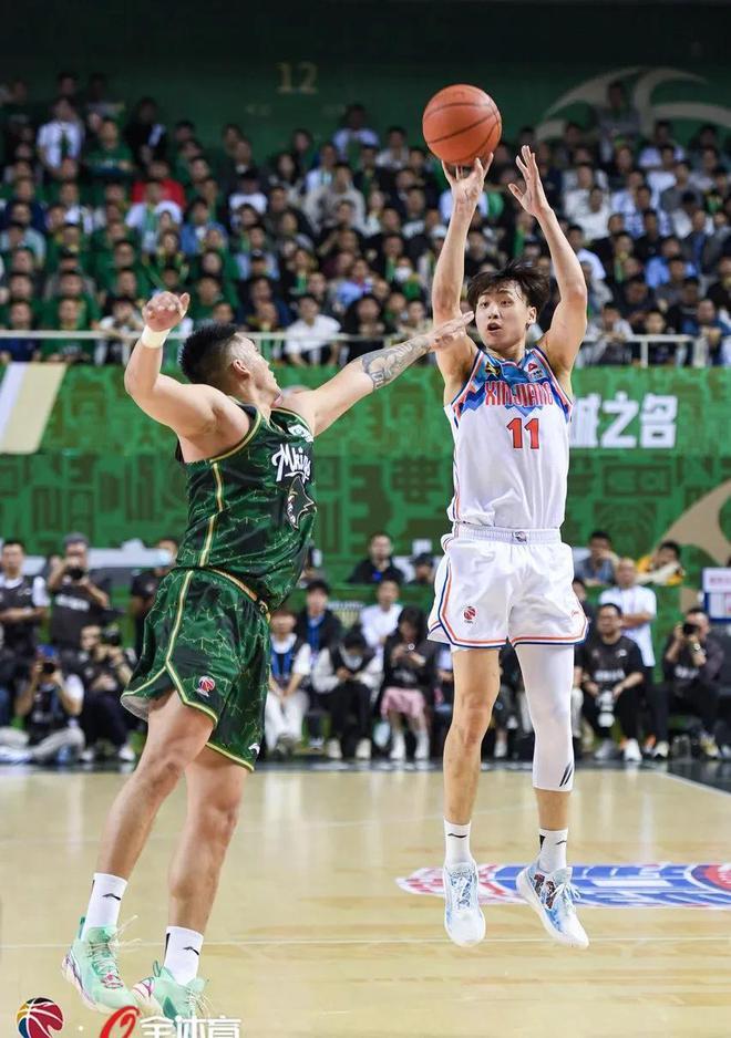 新疆男篮士气高涨,目标前进一步的简单介绍 新疆男篮士气高涨,目标前进一步的简单介绍