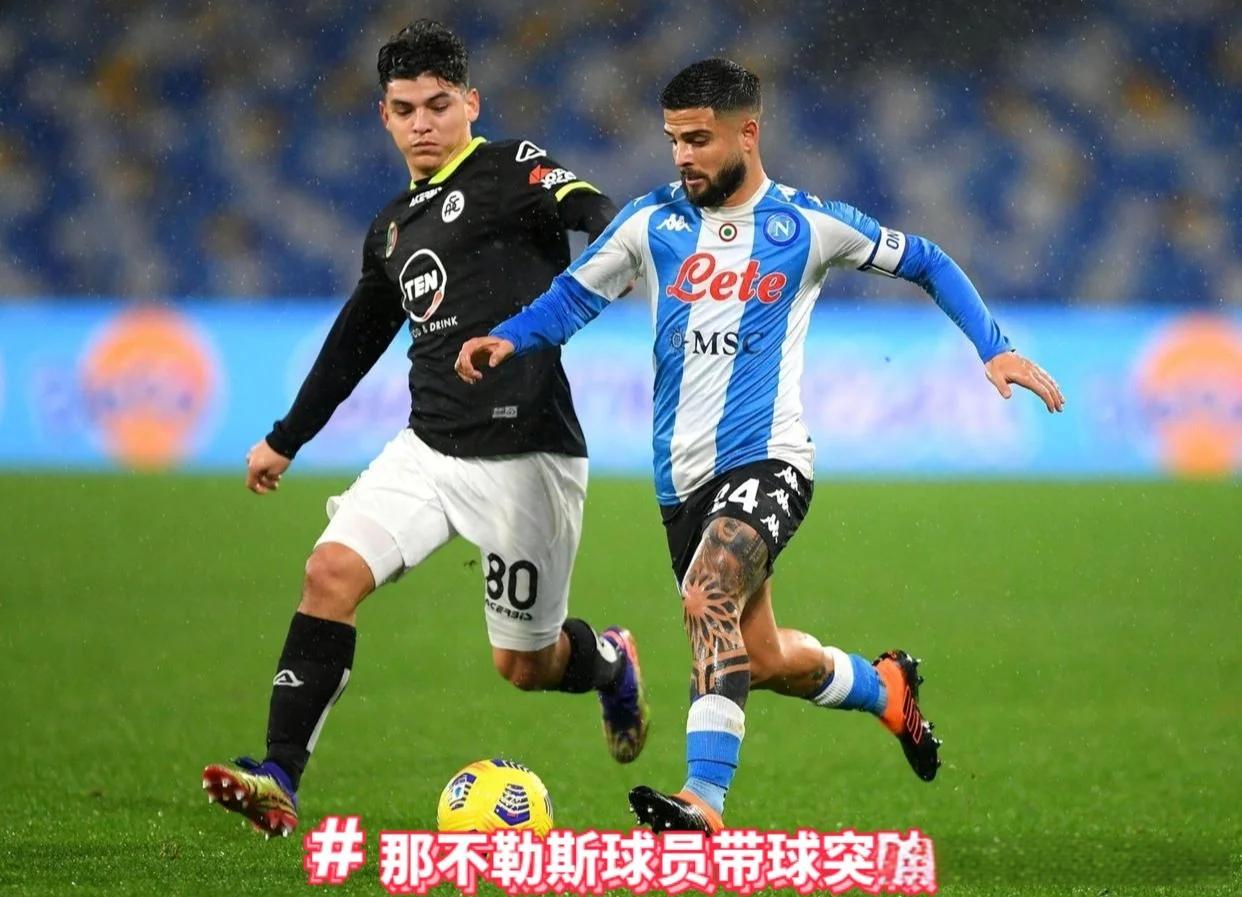 尤文图斯与那不勒斯上演焦点战役! 尤文图斯与那不勒斯上演焦点战役!