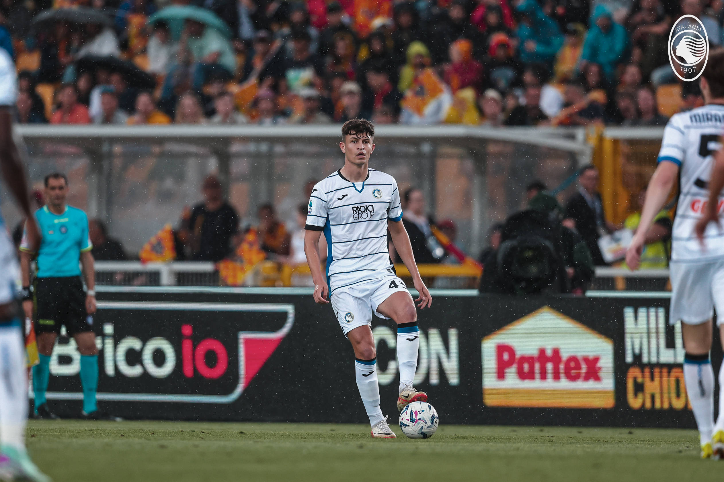 关于桑普多利亚对决佛罗伦萨，火爆对决即将开始的信息