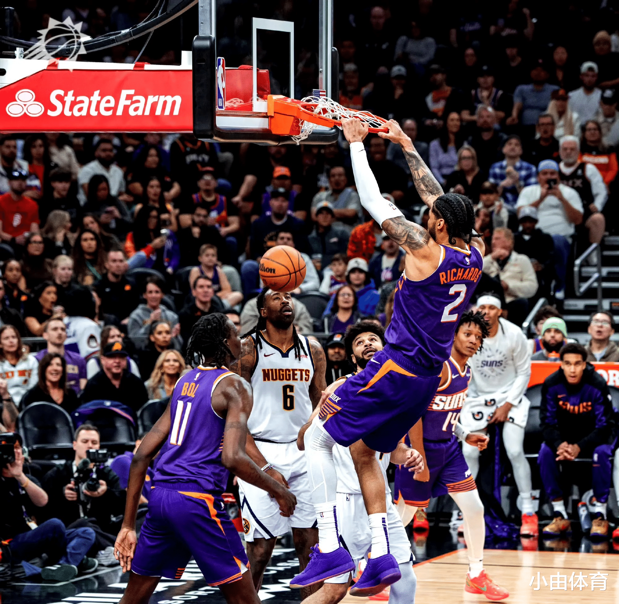 开云平台-NBA赛事巨星对决再掀风云，球场激情无限动人心弦的简单介绍