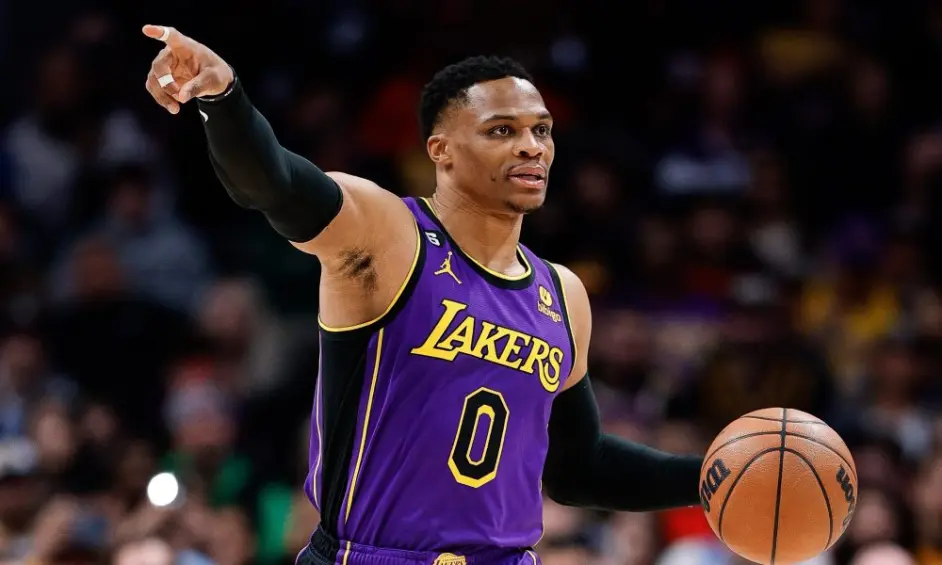 开云体育中国-赛事关键时刻球员表现抢眼，倒计时紧张进行的简单介绍