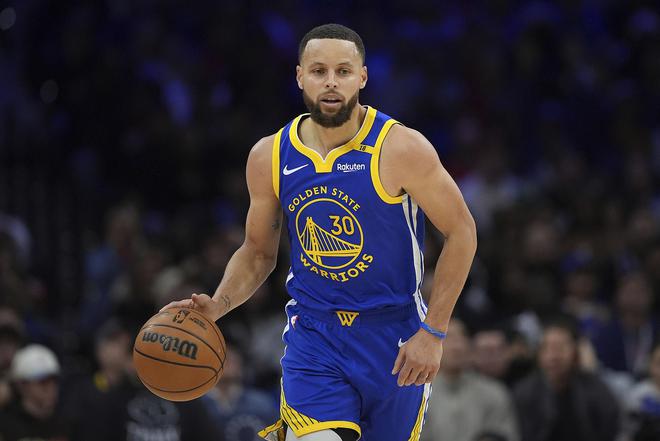 勇士再次获胜，斯蒂芬·库里发挥出色