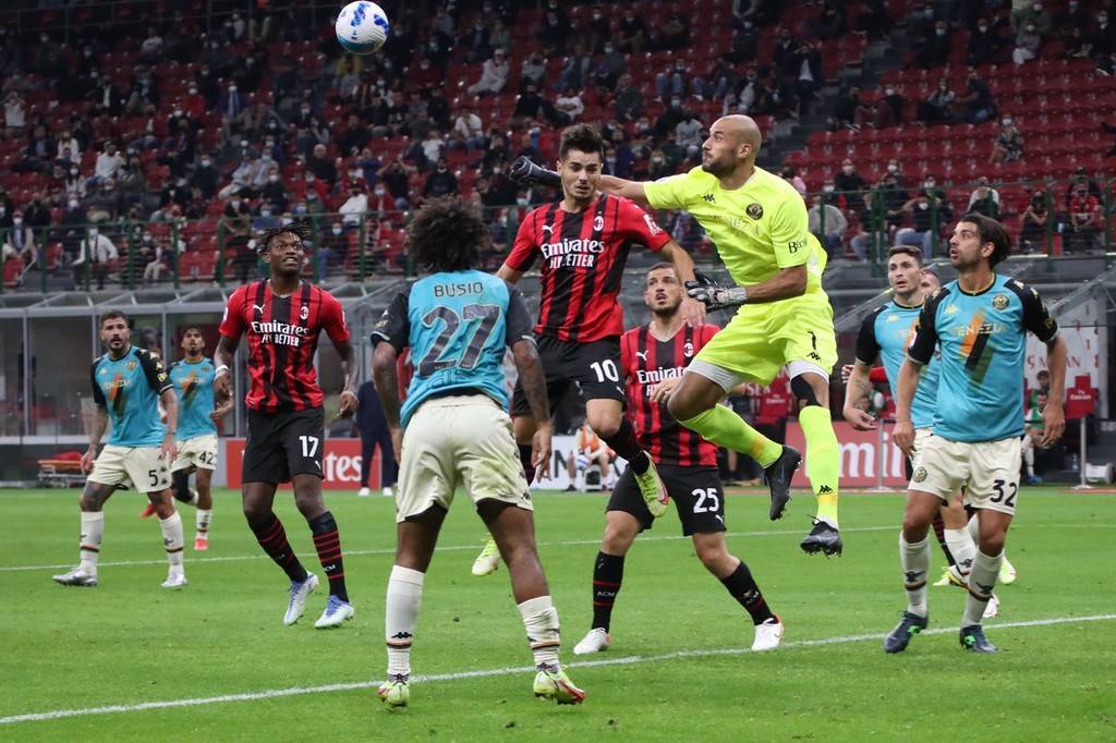 佛罗伦萨客场不敌克罗托内，遭遇两连败