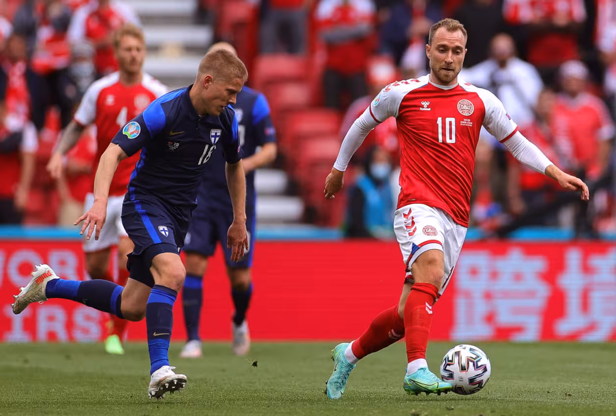 丹麦队在欧预赛比赛中-战胜瑞士队升至榜首 丹麦队在欧预赛比赛中-战胜瑞士队升至榜首