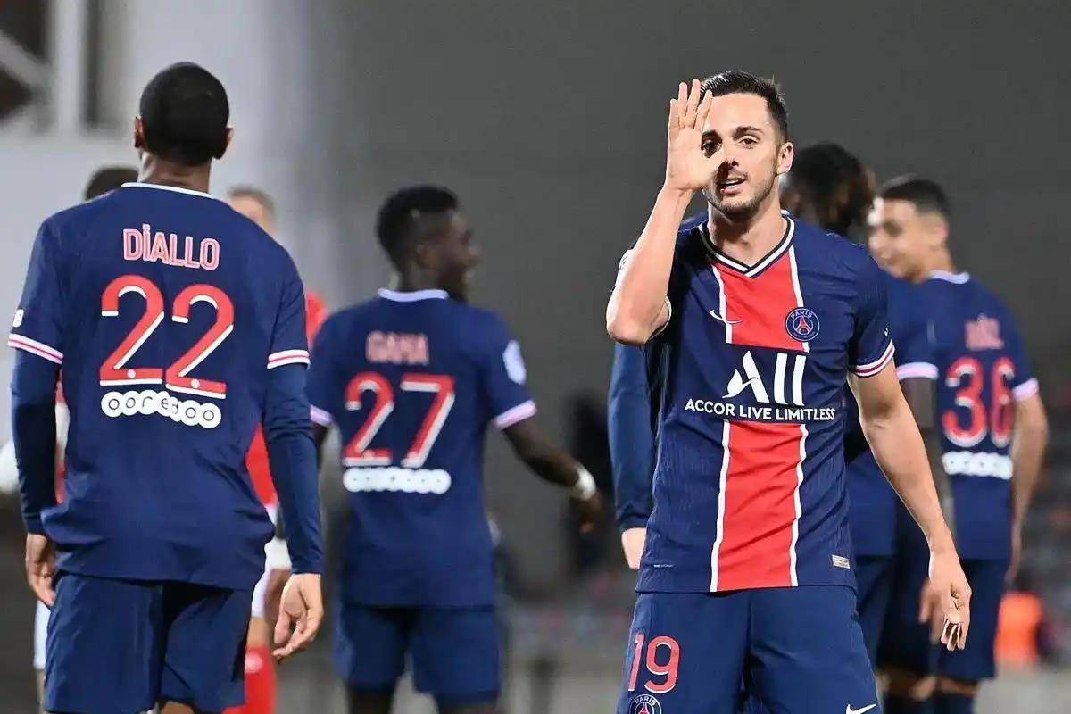 利物浦主场大胜巴黎圣日耳曼,欧冠半决赛前景广阔的简单介绍 利物浦主场大胜巴黎圣日耳曼,欧冠半决赛前景广阔的简单介绍