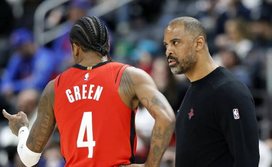 海南篮球队实力强劲,轻松晋级 海南篮球队实力强劲,轻松晋级