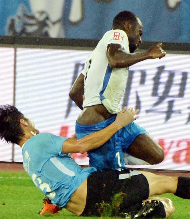 重庆斯威一胜难求，保级形势堪忧