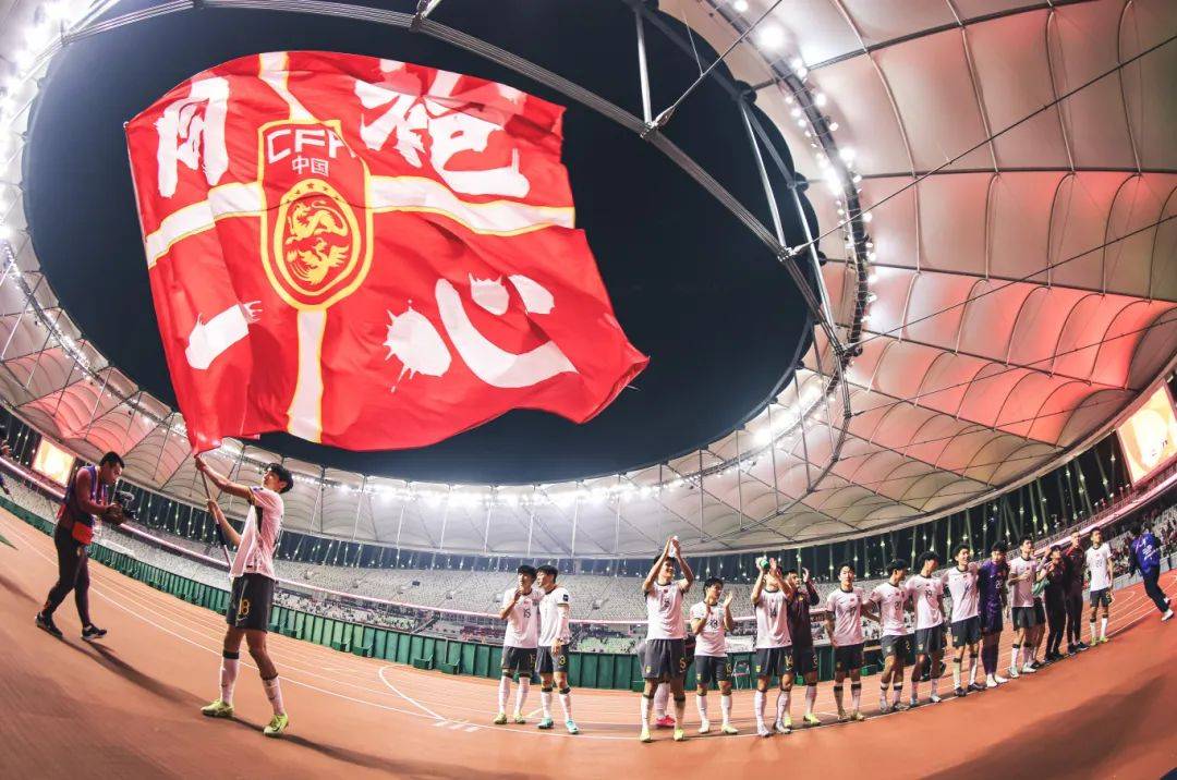 赛场风云！国际足球赛事激动人心