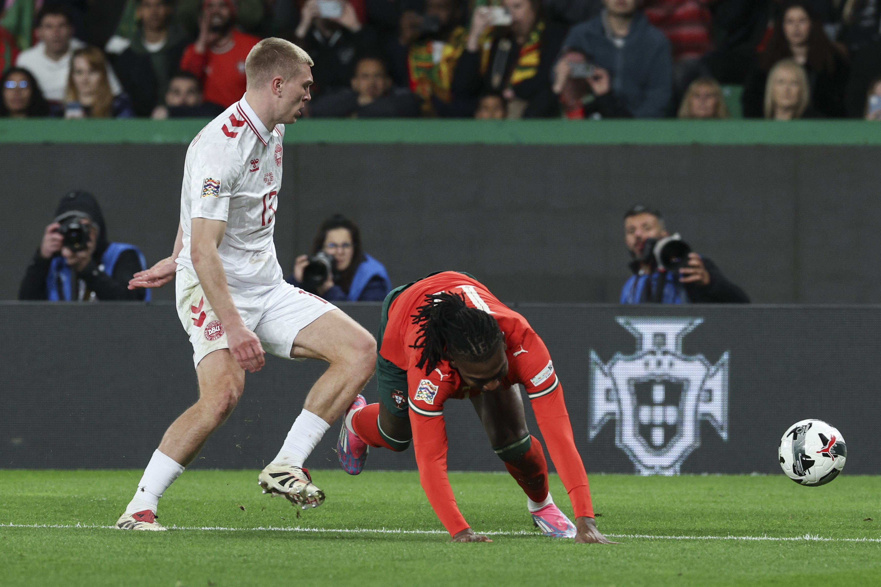 开云体育app-欧国联小组赛结束，头名球队晋级