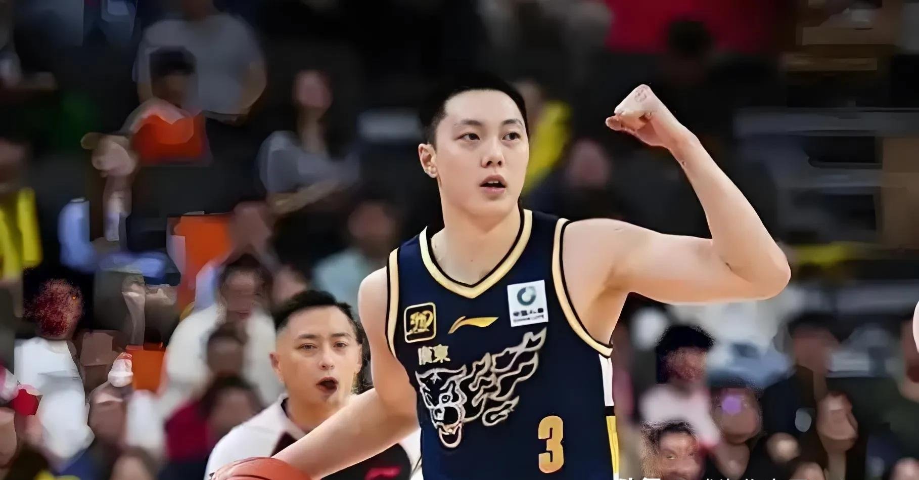 广东男篮主场战胜上海队，延续连胜