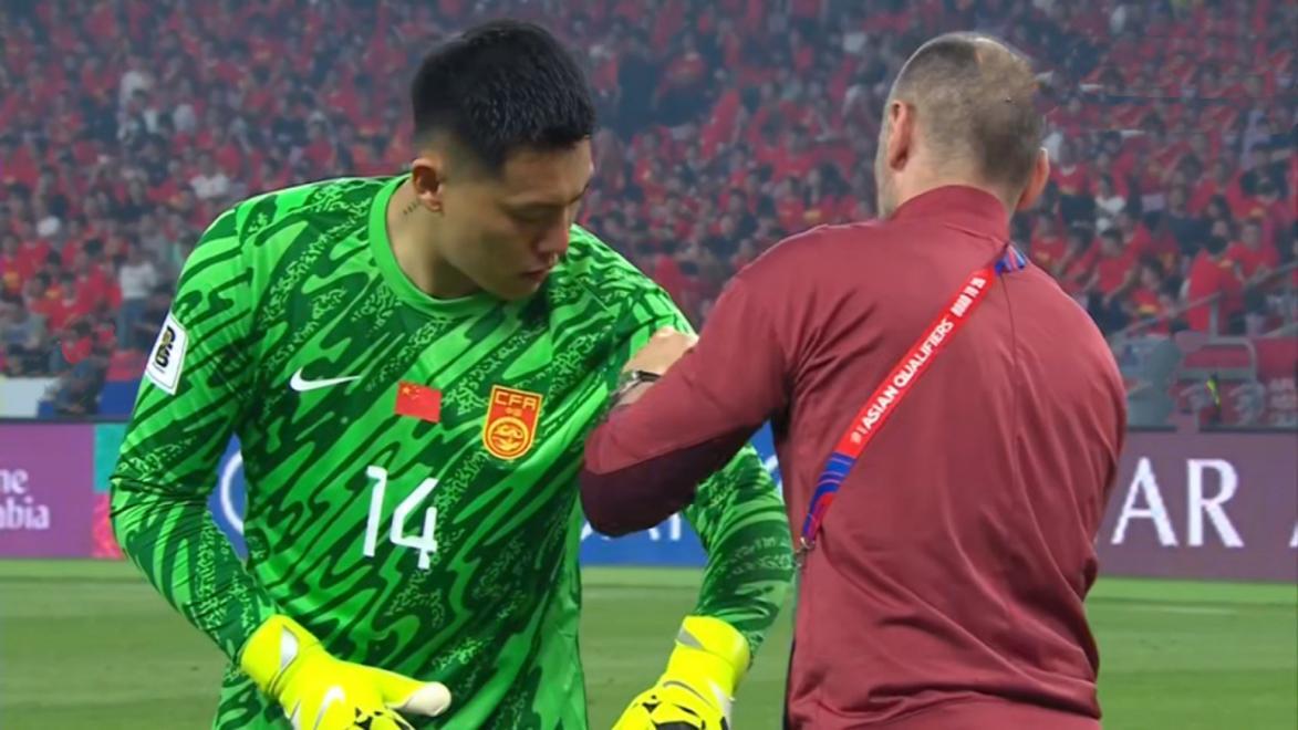 福建遭遇连败,战术失误导致落后 福建遭遇连败,战术失误导致落后