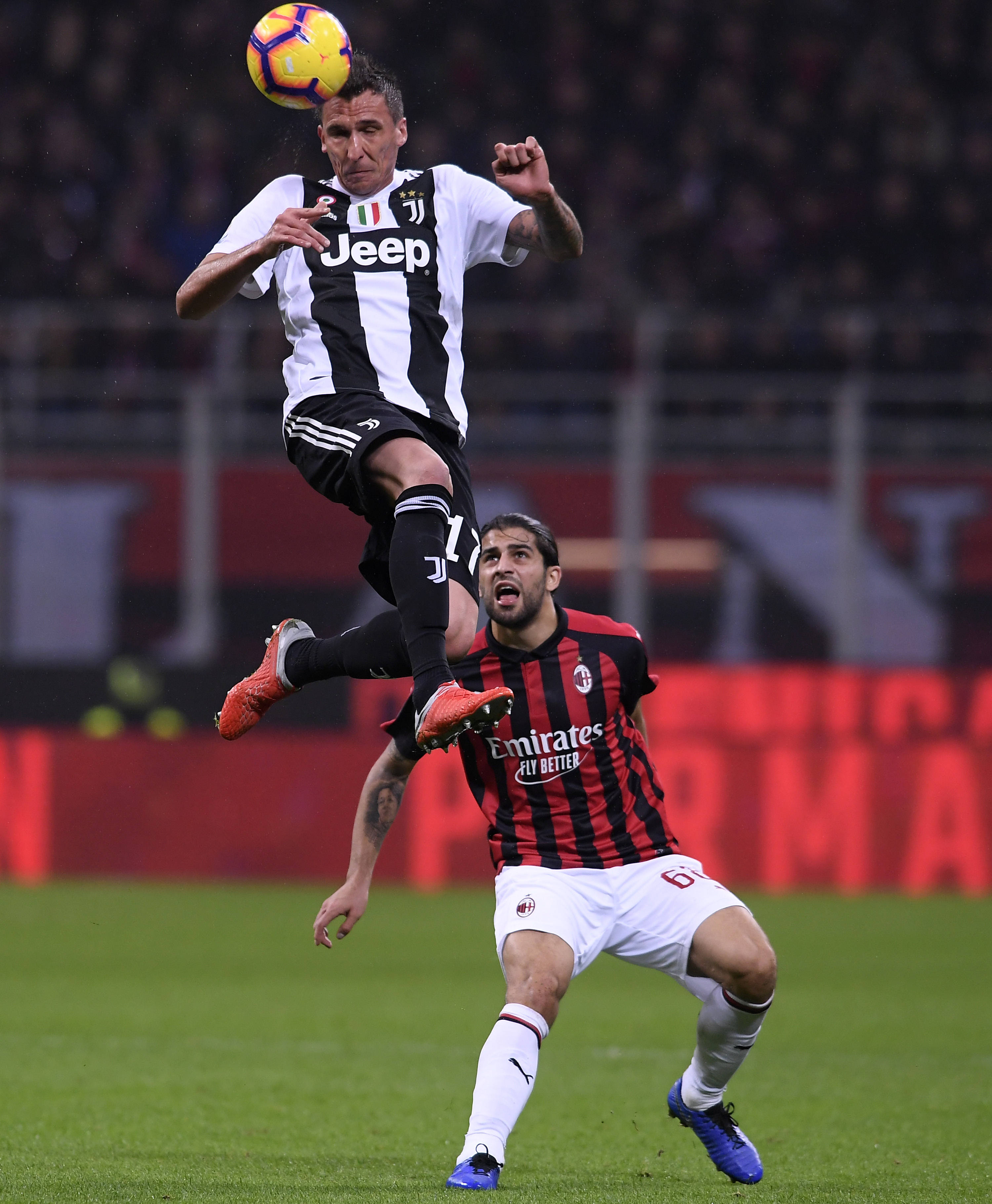 开云体育入口-尤文图斯客场取胜，小组榜首