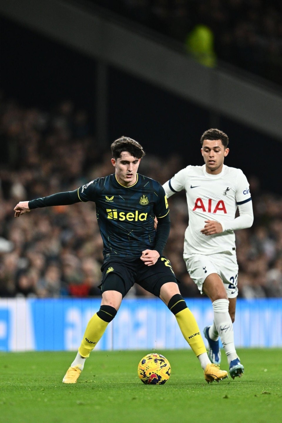 开云体育官方网站-热刺前锋受伤低迷，球队状态下滑