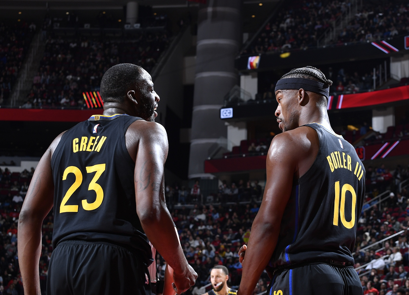 火箭队战胜步行者,继续领跑西部的简单介绍 火箭队战胜步行者,继续领跑西部的简单介绍