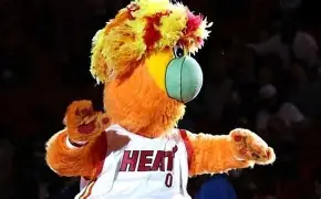 热火大比分击败对手,实力占优 热火大比分击败对手,实力占优