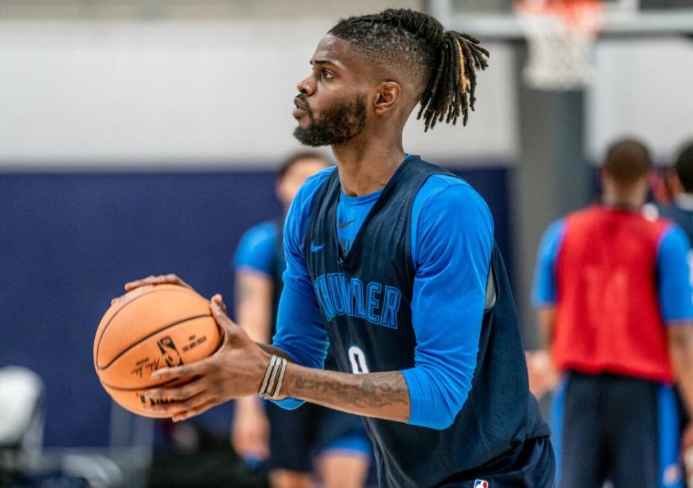 开云体育APP下载-年轻新星璀璨绽放！球队灵魂之柱展露锐气