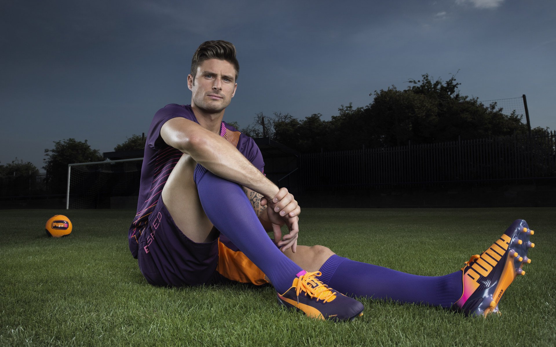 星光奔袭北美之夜，萨卡如何成为绿茵史诗的大场面先生